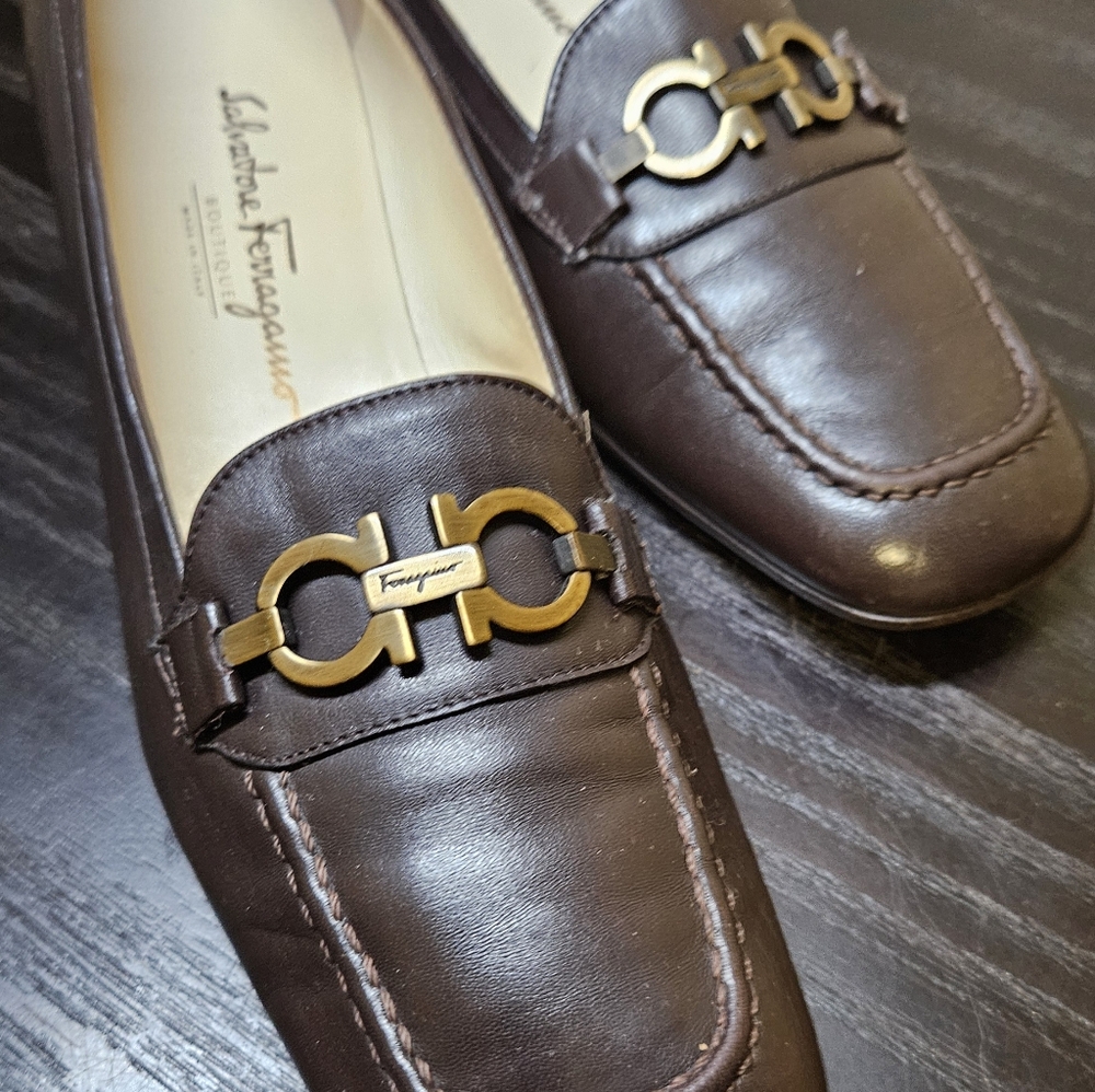 Salvatore Ferragamo Boutique Loafers: Size 8.5 Slim . Made in Italy